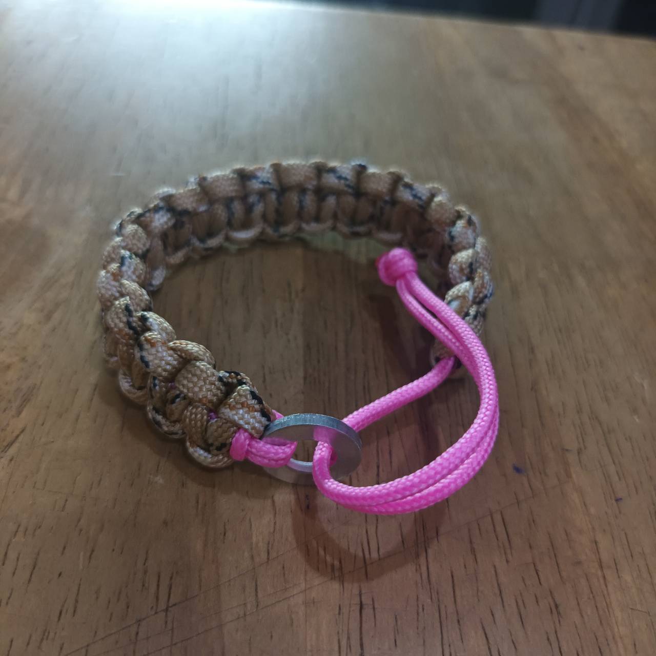 MC2THAILAND COBRA Knot CORE-PINK 2mm Paracord Bracelet Model 02 Brown Camou4mm Color