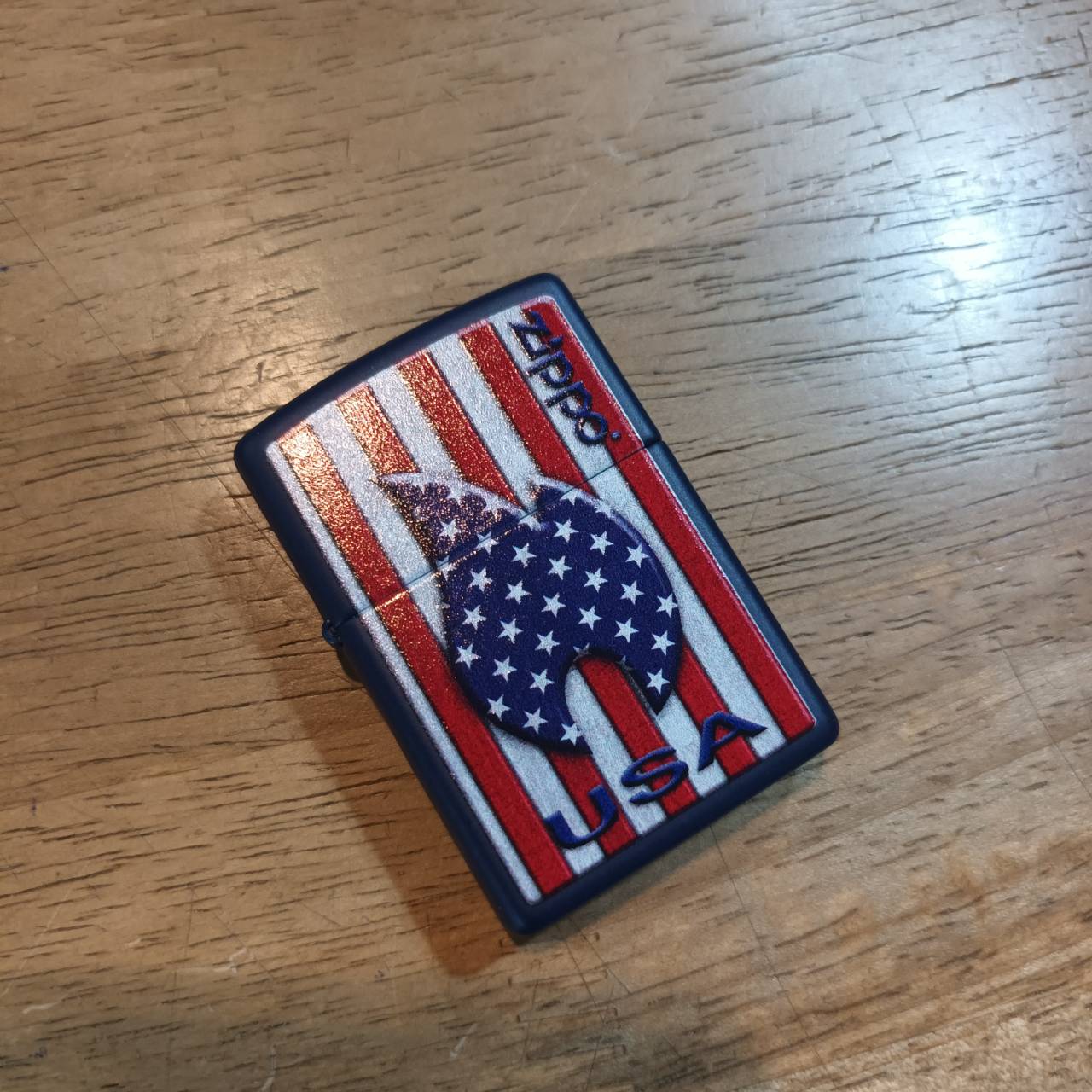 ZIPPO 48560 ZIPPO PATRIOTIC FLAME DESIGN #17