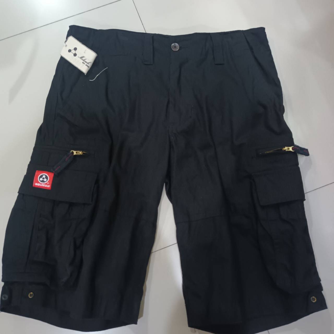 M0LECULE CARGO SHORTS Series 50007 กางเกงขาสั้น 3ส่วน COLOR BLACK