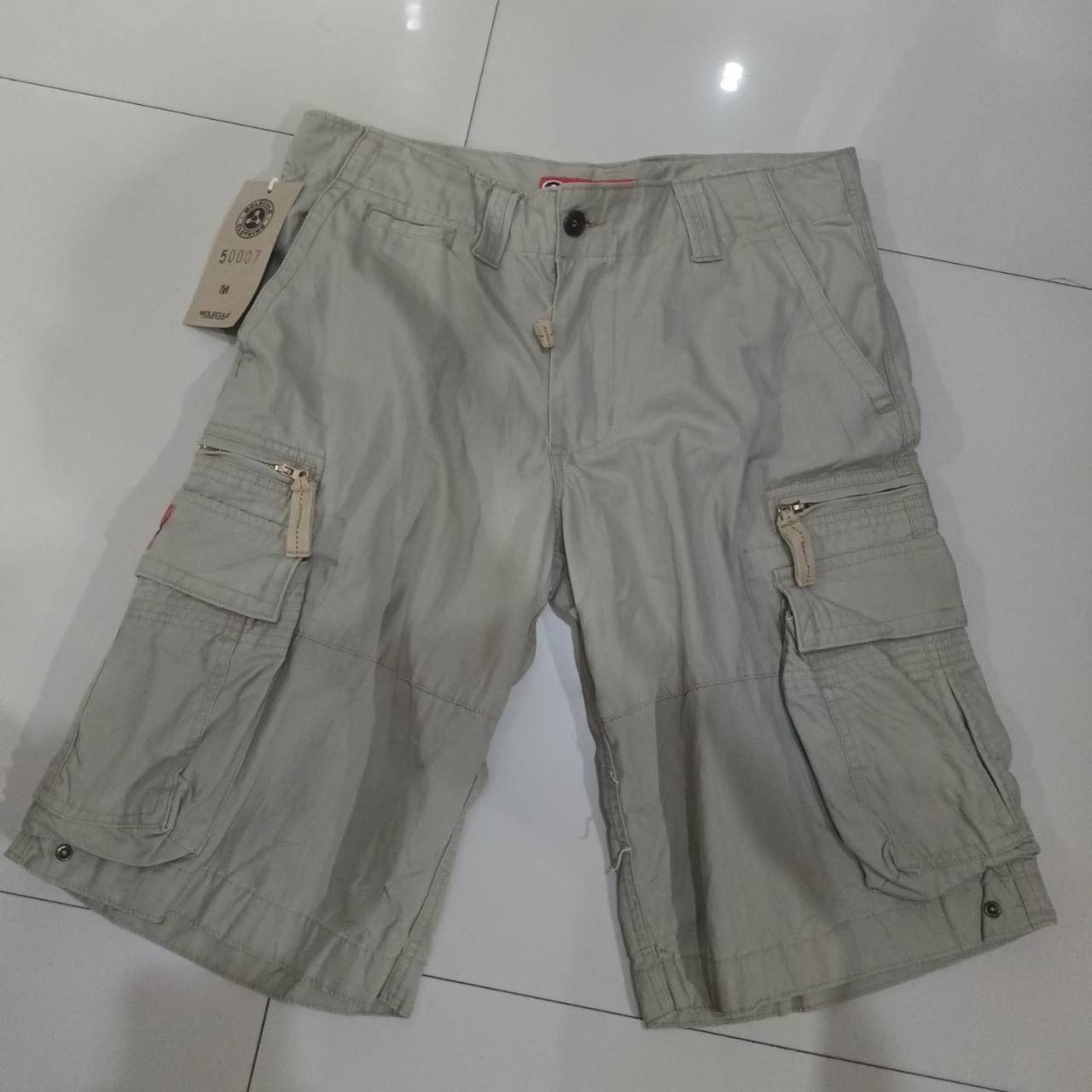 M0LECULE CARGO SHORTS Series 50007 กางเกงขาสั้น 3ส่วน COLOR KHAKI