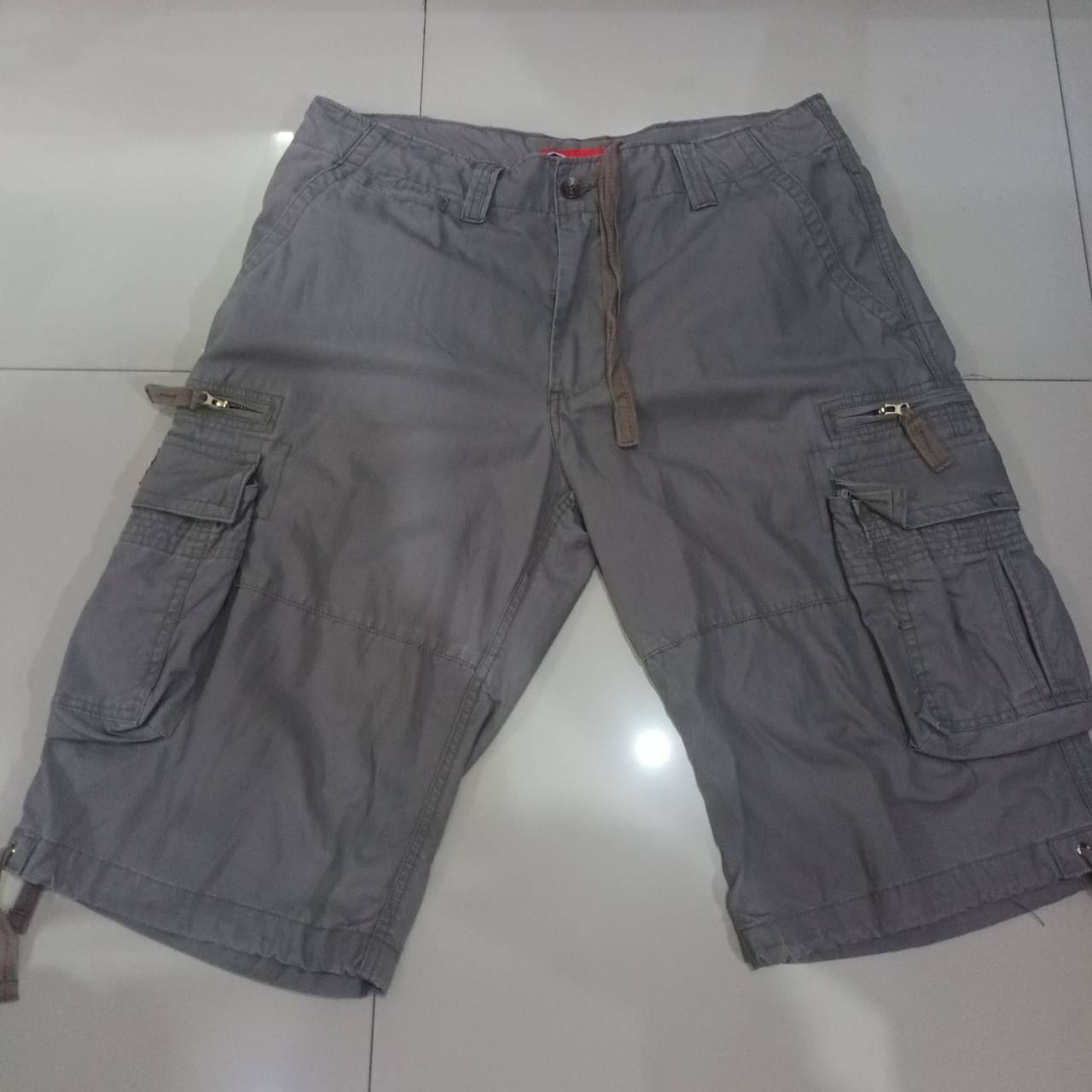 M0LECULE CARGO SHORTS Series 50006 กางเกงขาสั้น 5ส่วน COLOR GREY