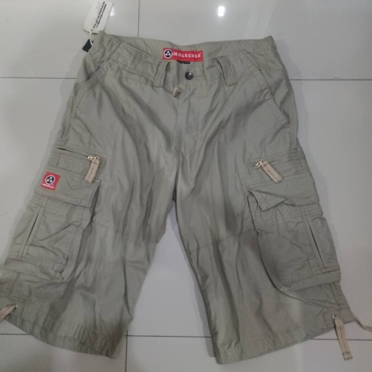 M0LECULE CARGO SHORTS Series 50006 กางเกงขาสั้น 5ส่วน COLOR KHAKI