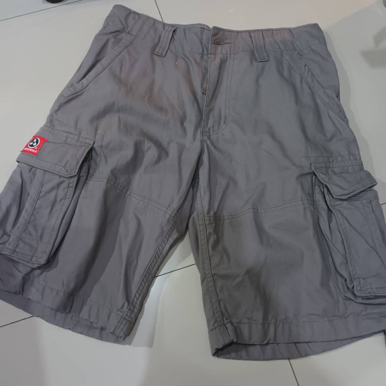 M0LECULE CARGO SHORTS Series 54001 กางเกงขาสั้น 3ส่วน COLOR GREY