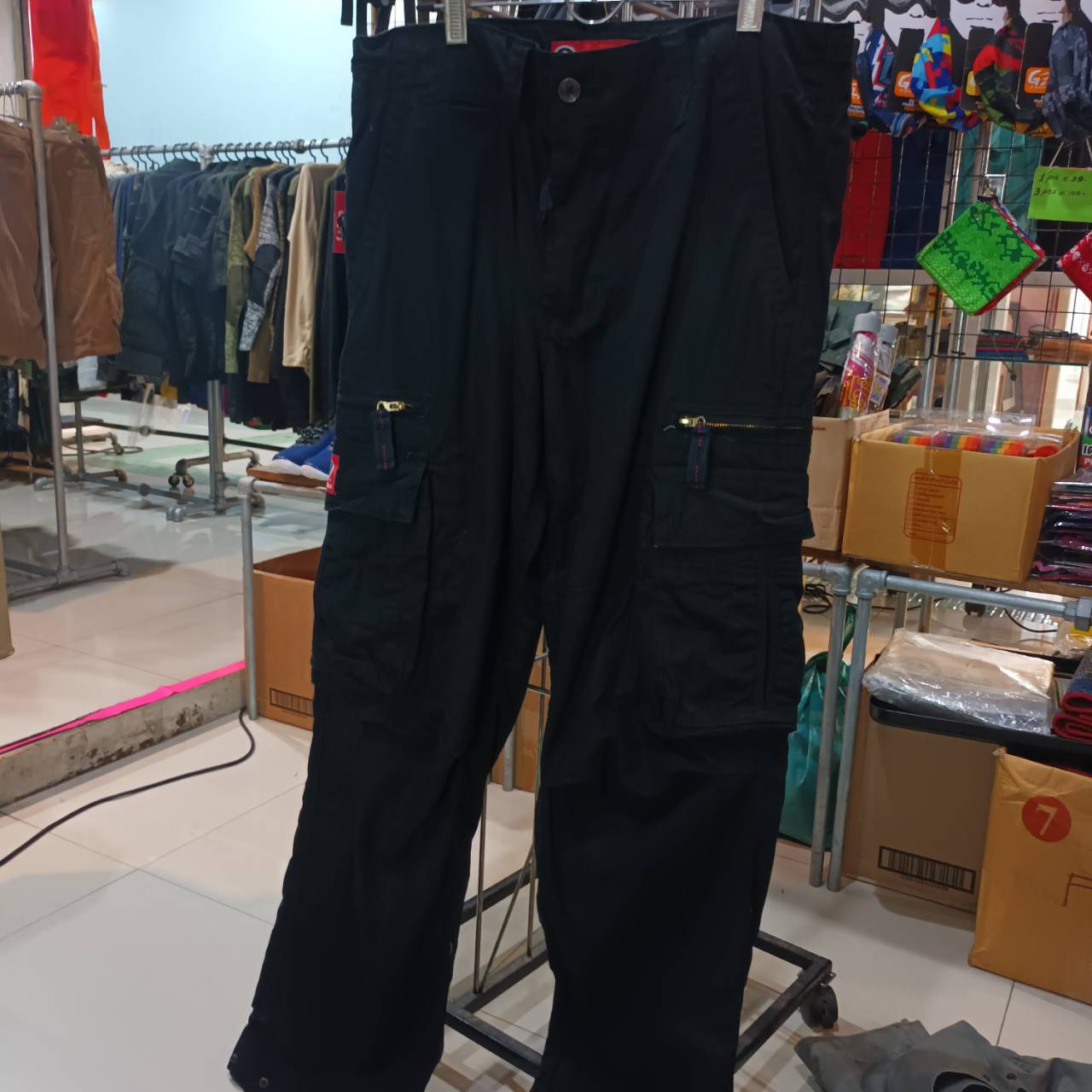 M0LECULE CARGO PANTS Series 50005 กางเกงขายาว COLOR BLACK