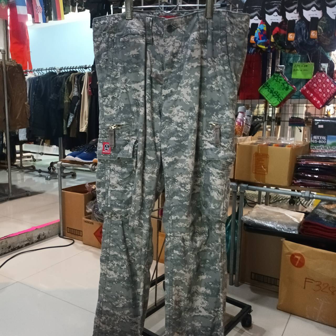 M0LECULE CARGO PANTS Series 50005 กางเกงขายาว COLOR ACU