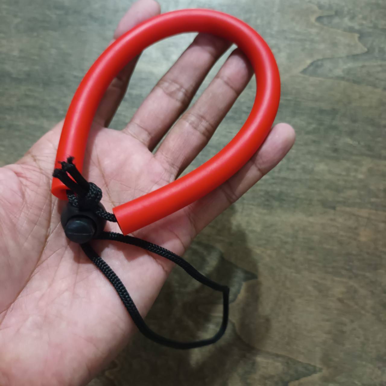 Tec40 Rubber Lanyard Hanger Model1